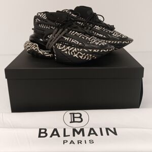 Balmain Men's Unicorn Logo Printed Low-Top Neo/Leather Sneakers - EU42/US9